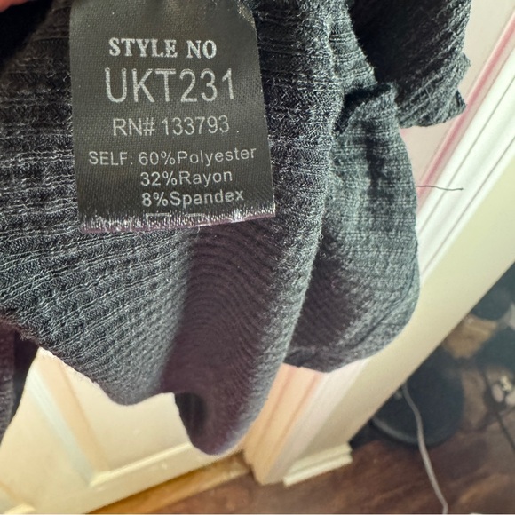 POL - Short Sleeve With Lace Accents - Boho Style - Black - Large - NWOT - Picture 6 of 10